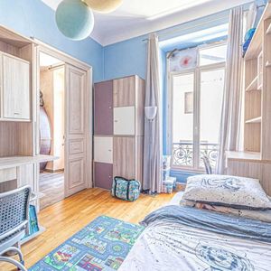 Property in Carre d'Or