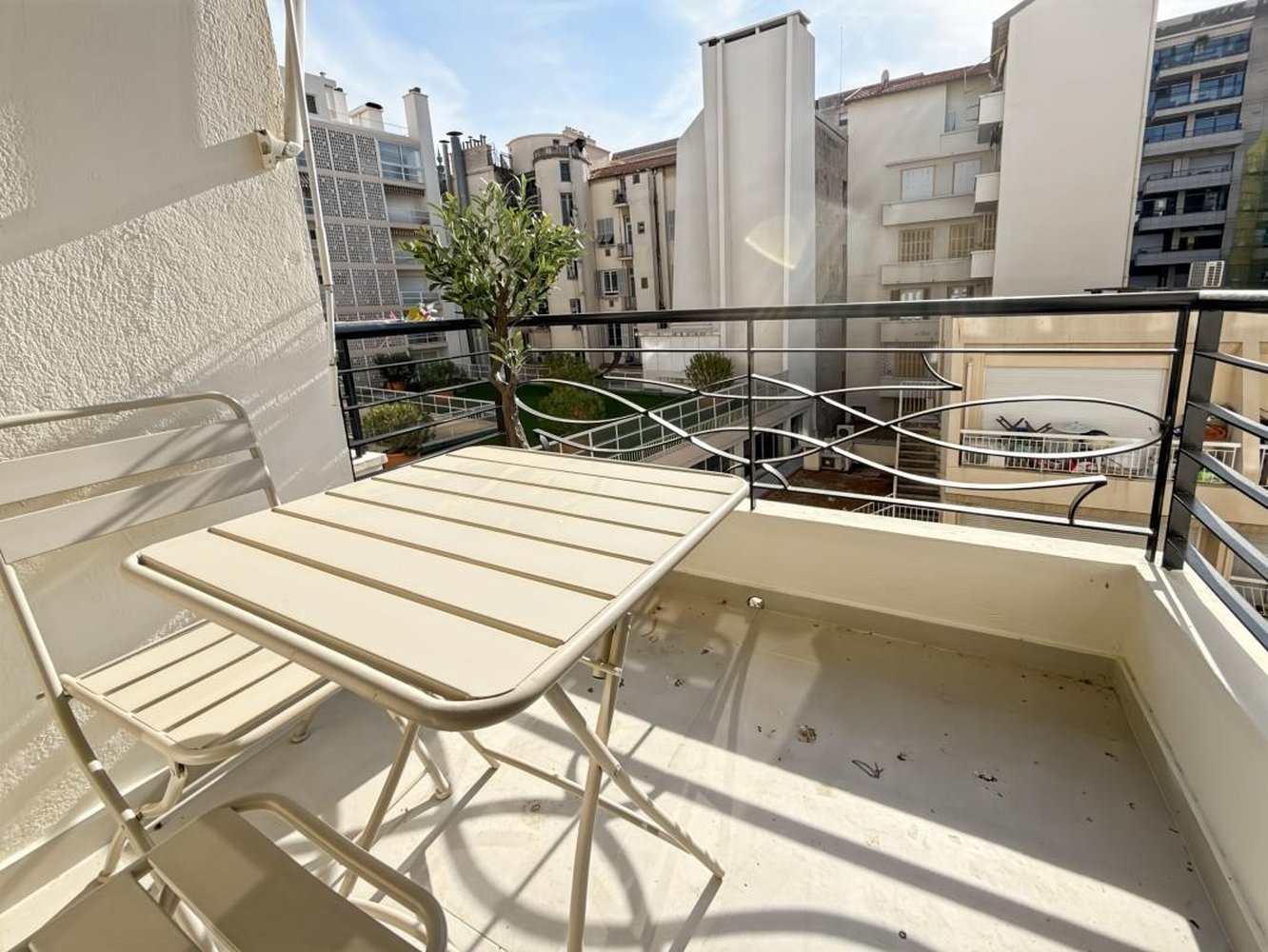 Property photo in Carre d'Or