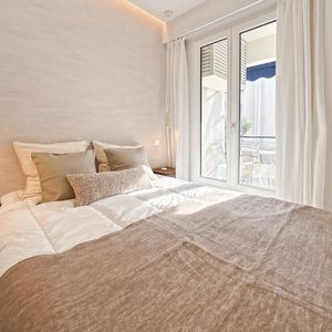 Property in Carre d'Or