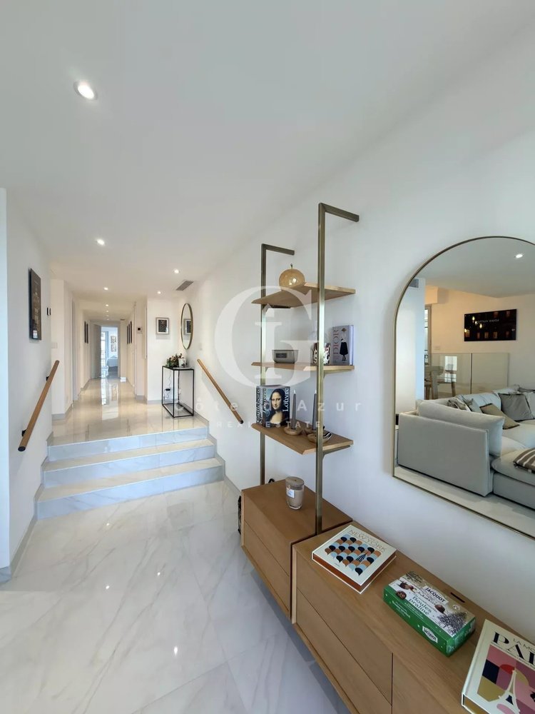 Property photo in Carre d'Or