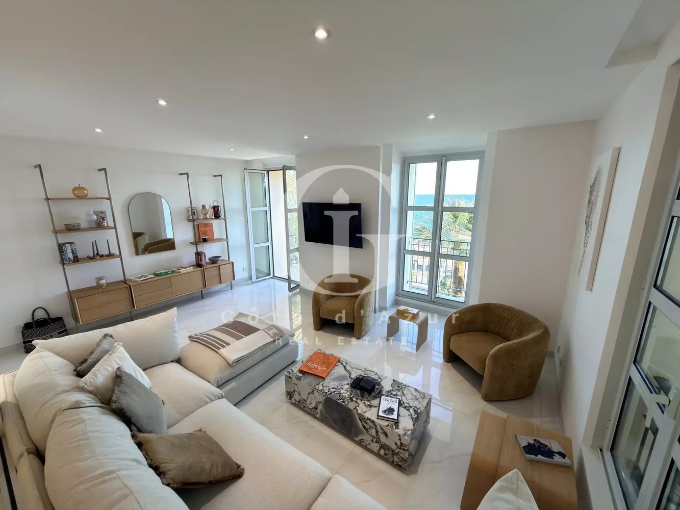 Property photo in Carre d'Or