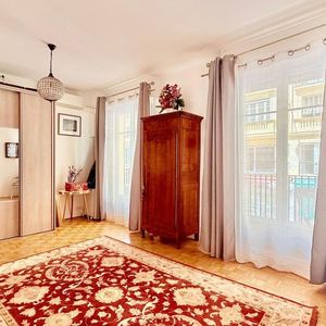Property in Carre d'Or