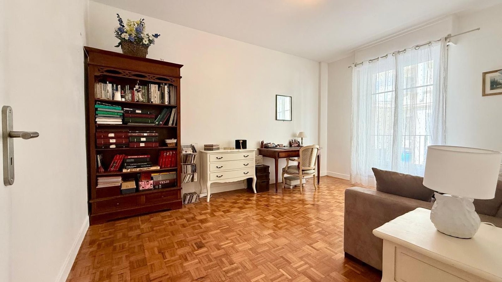 Property photo in Carre d'Or