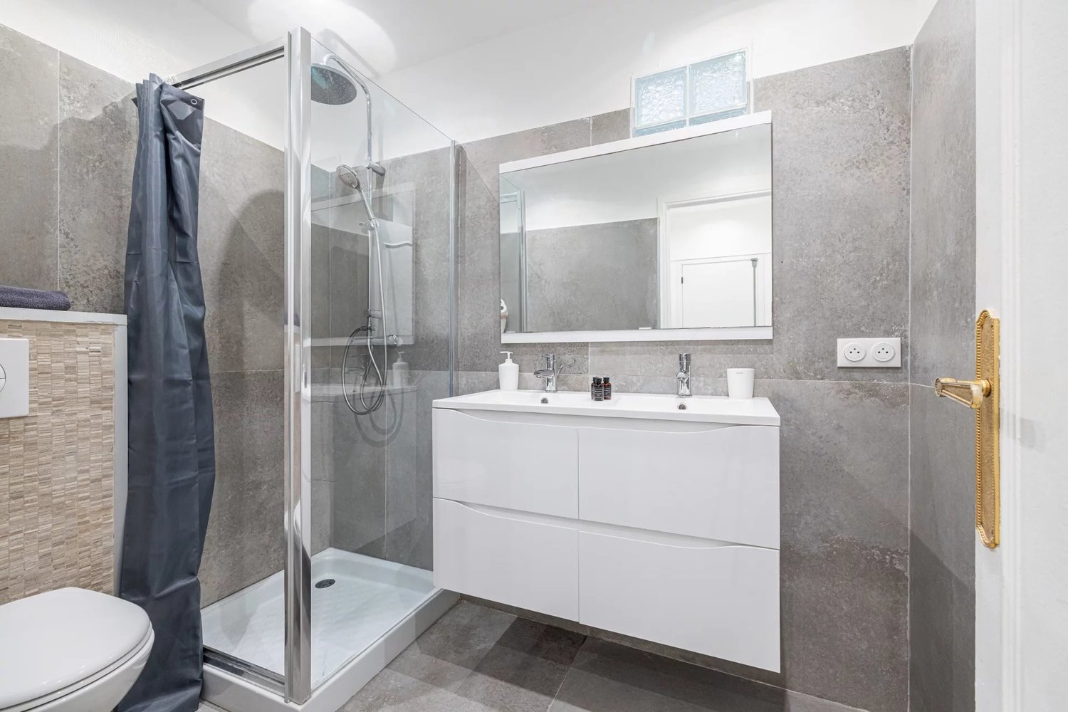 Property photo in Carre d'Or