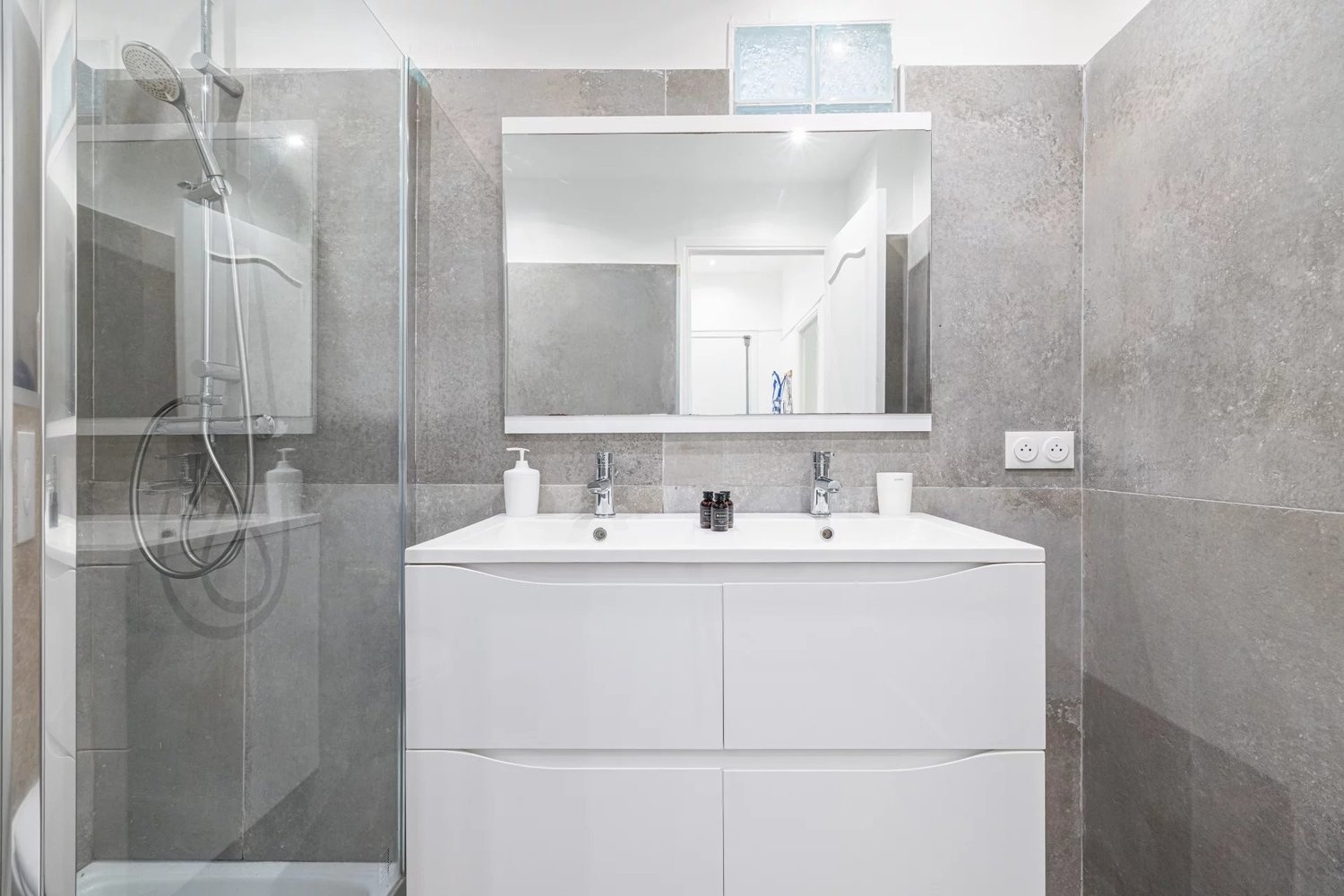Property photo in Carre d'Or