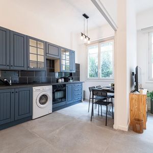 Property in Carre d'Or