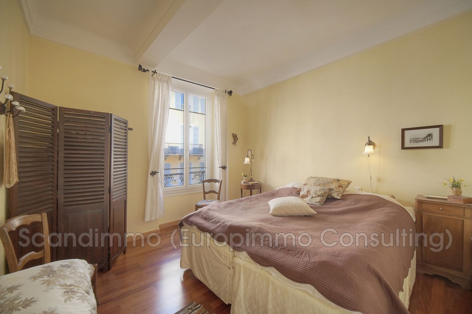 Property photo in Carre d'Or