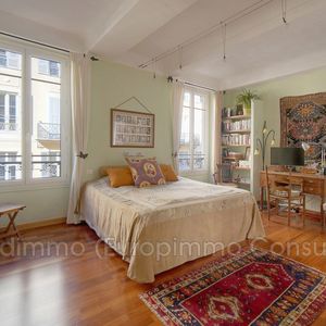 Property in Carre d'Or
