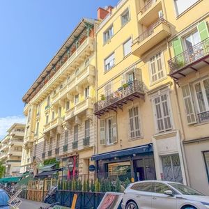 Property in Carre d'Or
