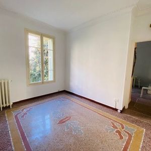 Property in Carre d'Or