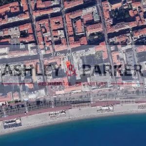Property in Carre d'Or