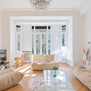 Property in Carre d'Or