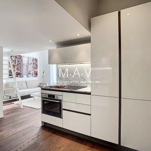 Property in Carre d'Or