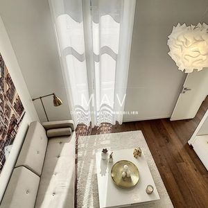 Property in Carre d'Or