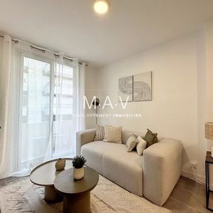 Property in Carre d'Or