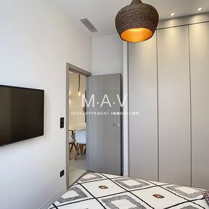 Property in Carre d'Or