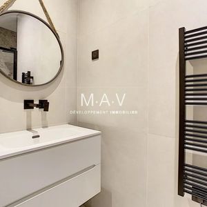 Property in Carre d'Or