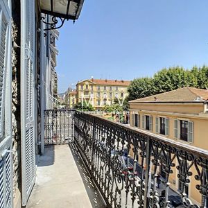 Property in Carre d'Or