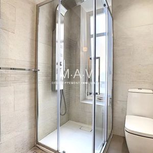 Property in Carre d'Or
