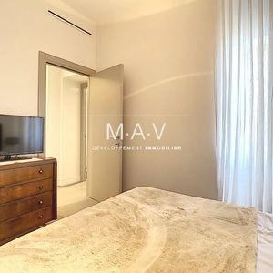 Property in Carre d'Or