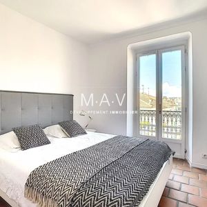 Property in Carre d'Or