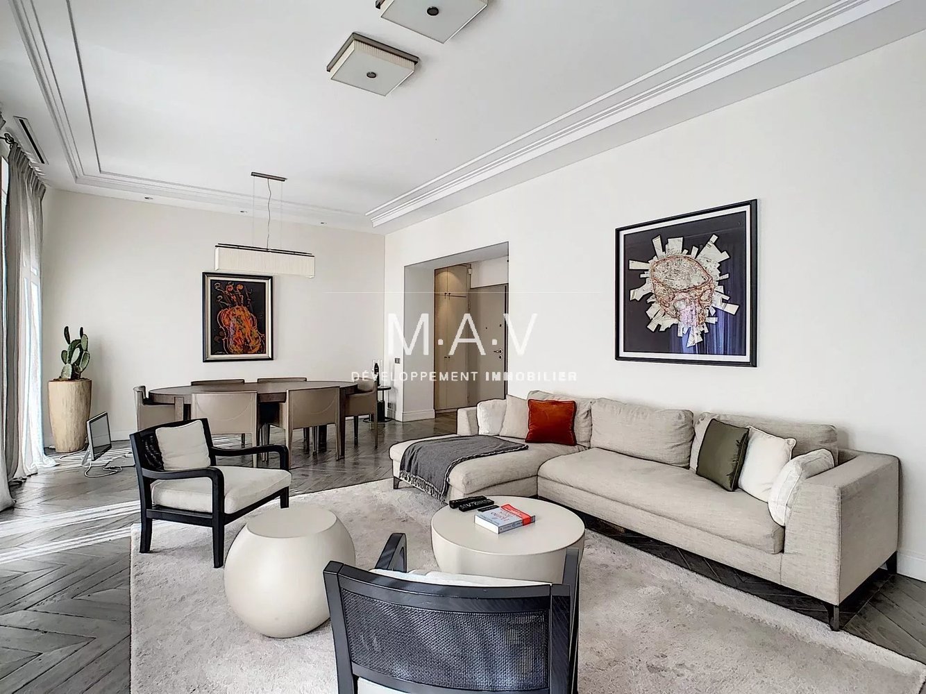 Property photo in Carre d'Or