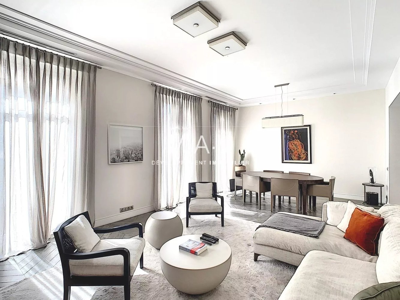 Property photo in Carre d'Or
