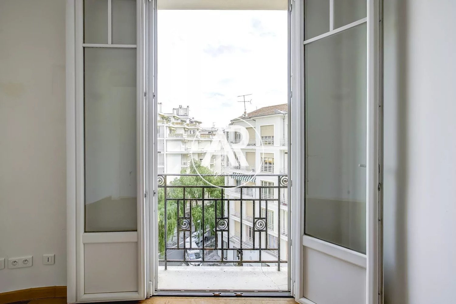 Property photo in Carre d'Or