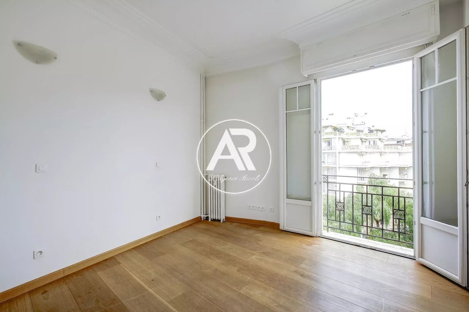 Property photo in Carre d'Or
