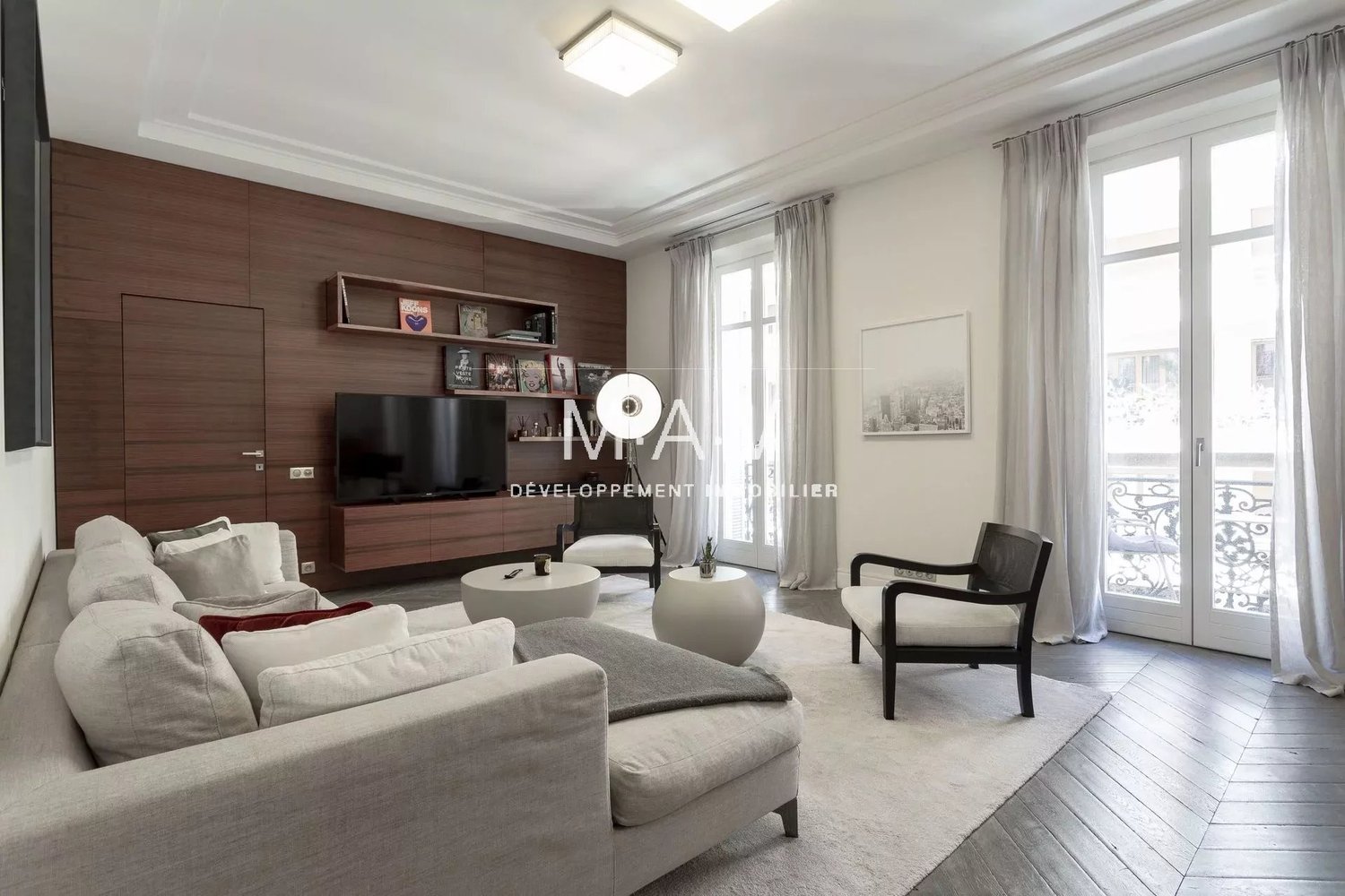 Property photo in Carre d'Or