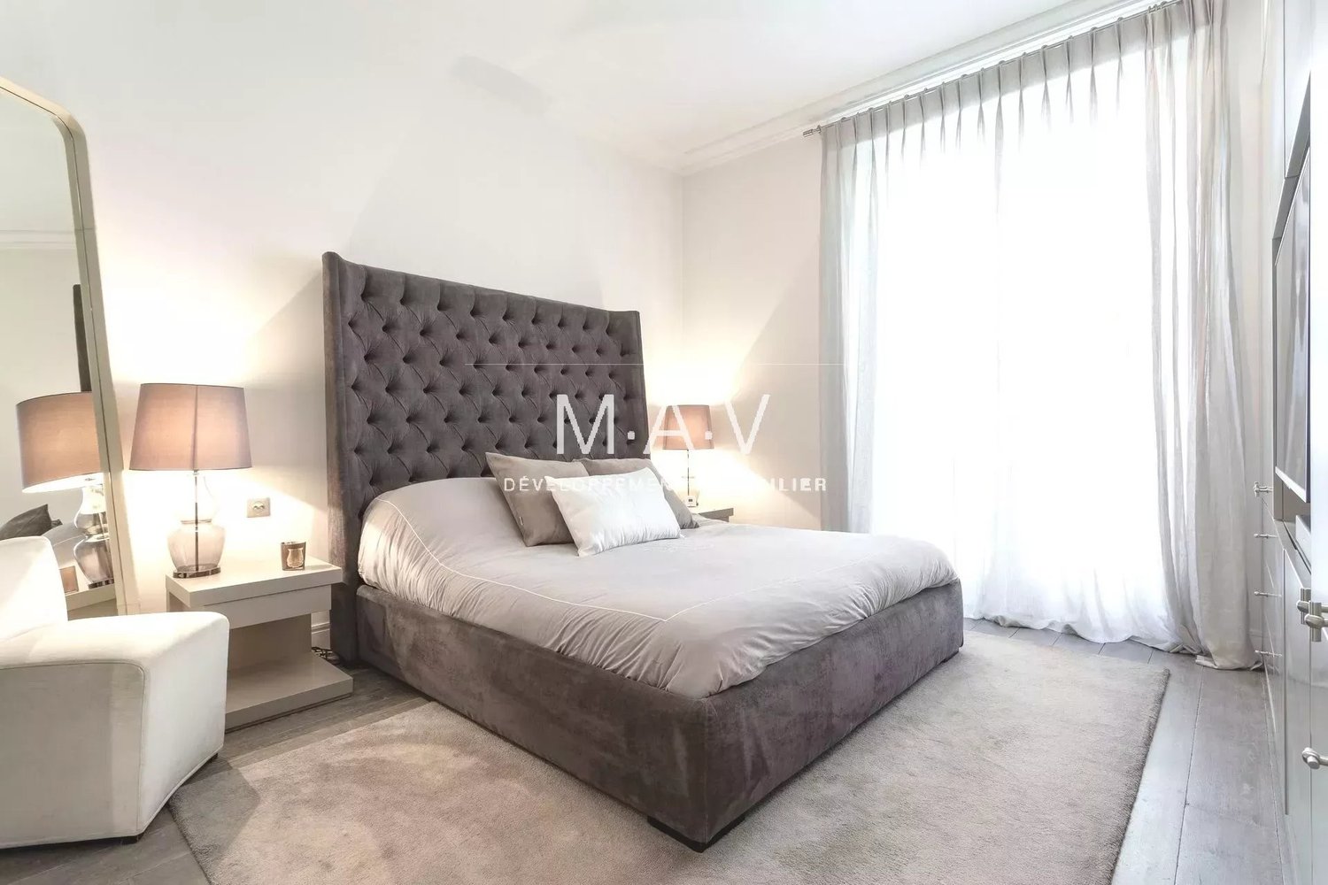 Property photo in Carre d'Or