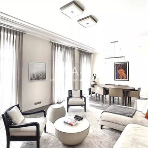 Property in Carre d'Or
