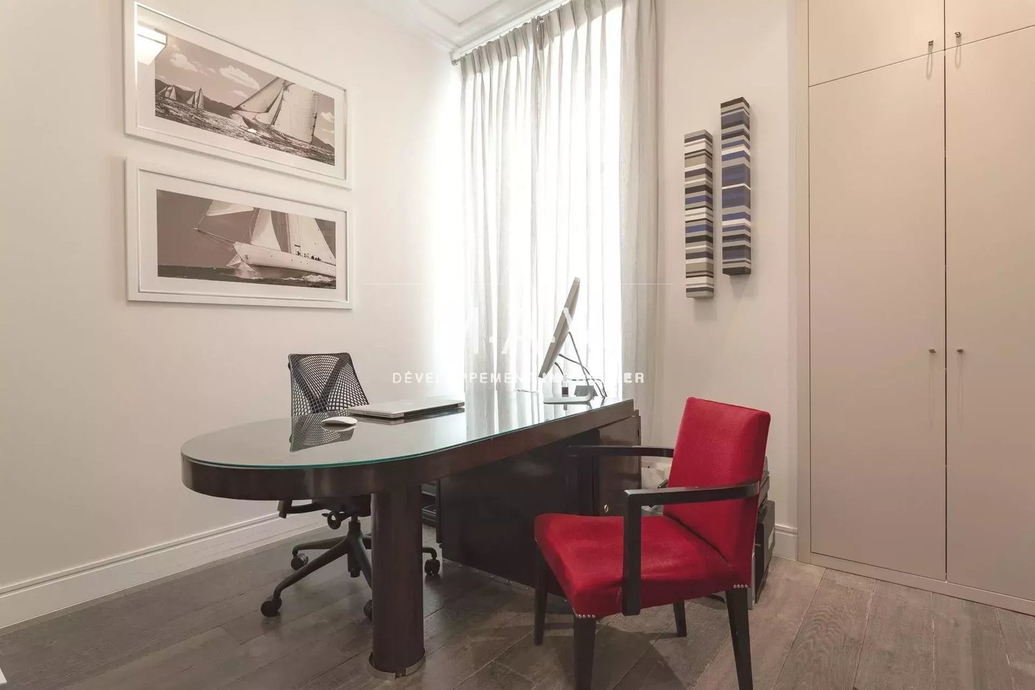 Property photo in Carre d'Or