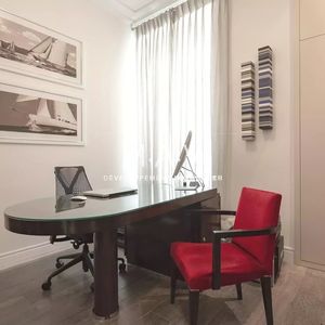 Property in Carre d'Or