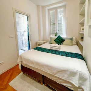 Property in Carre d'Or