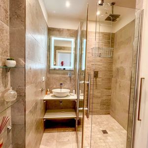 Property in Carre d'Or