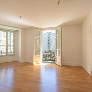 Property in Carre d'Or