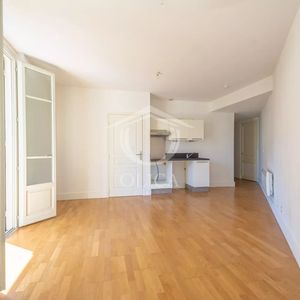 Property in Carre d'Or