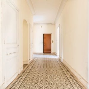 Property in Carre d'Or