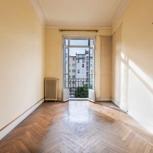 Property in Carre d'Or