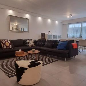 Property in Carre d'Or