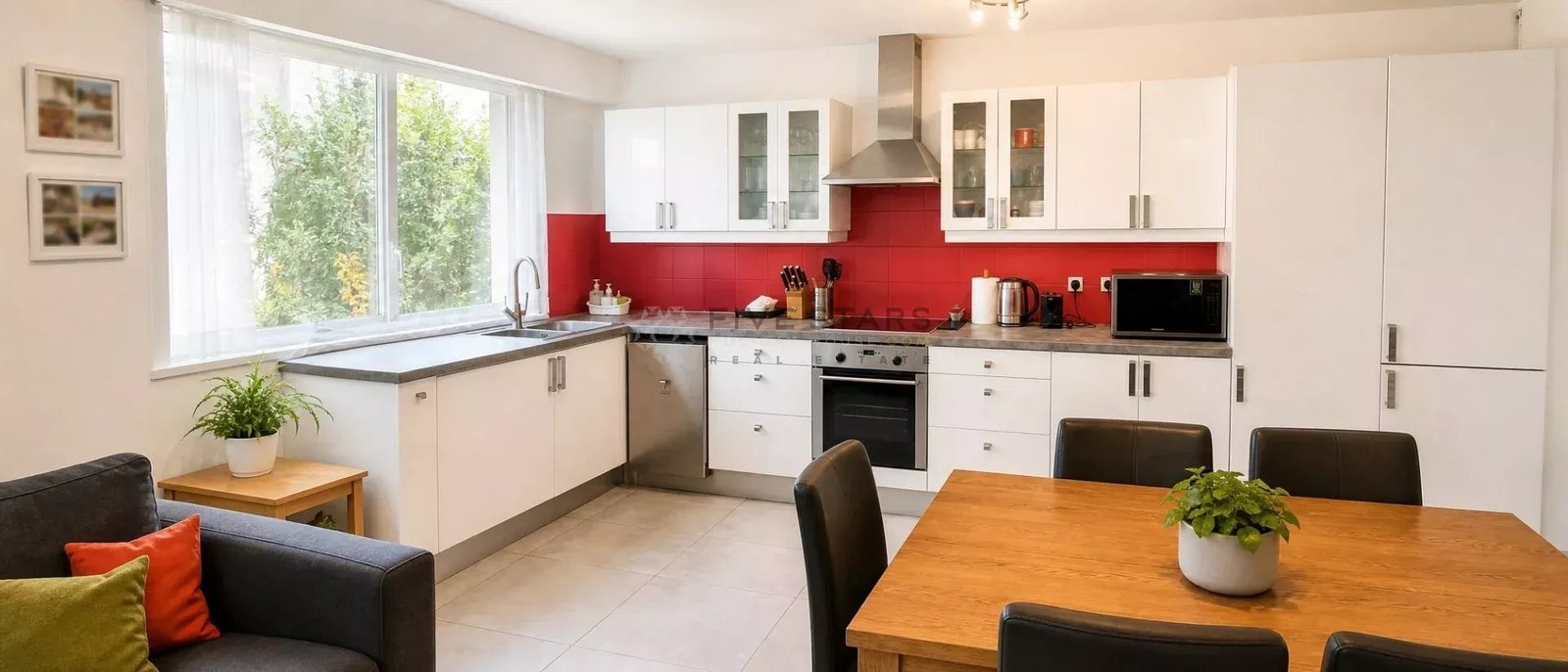 Property photo in Carre d'Or