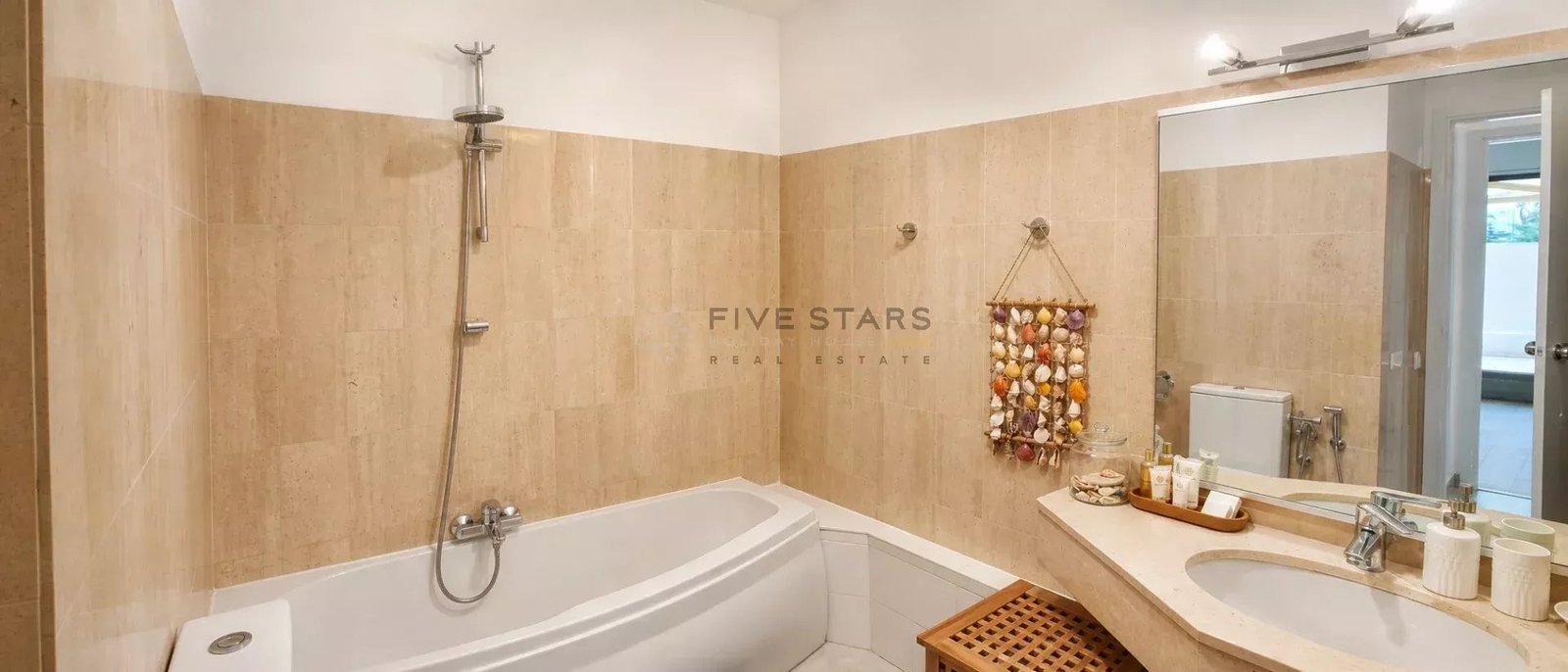 Property photo in Carre d'Or
