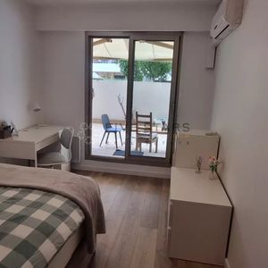 Property in Carre d'Or
