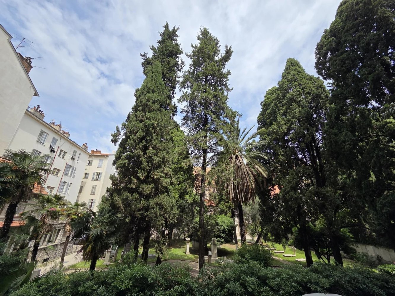 Property photo in Carre d'Or