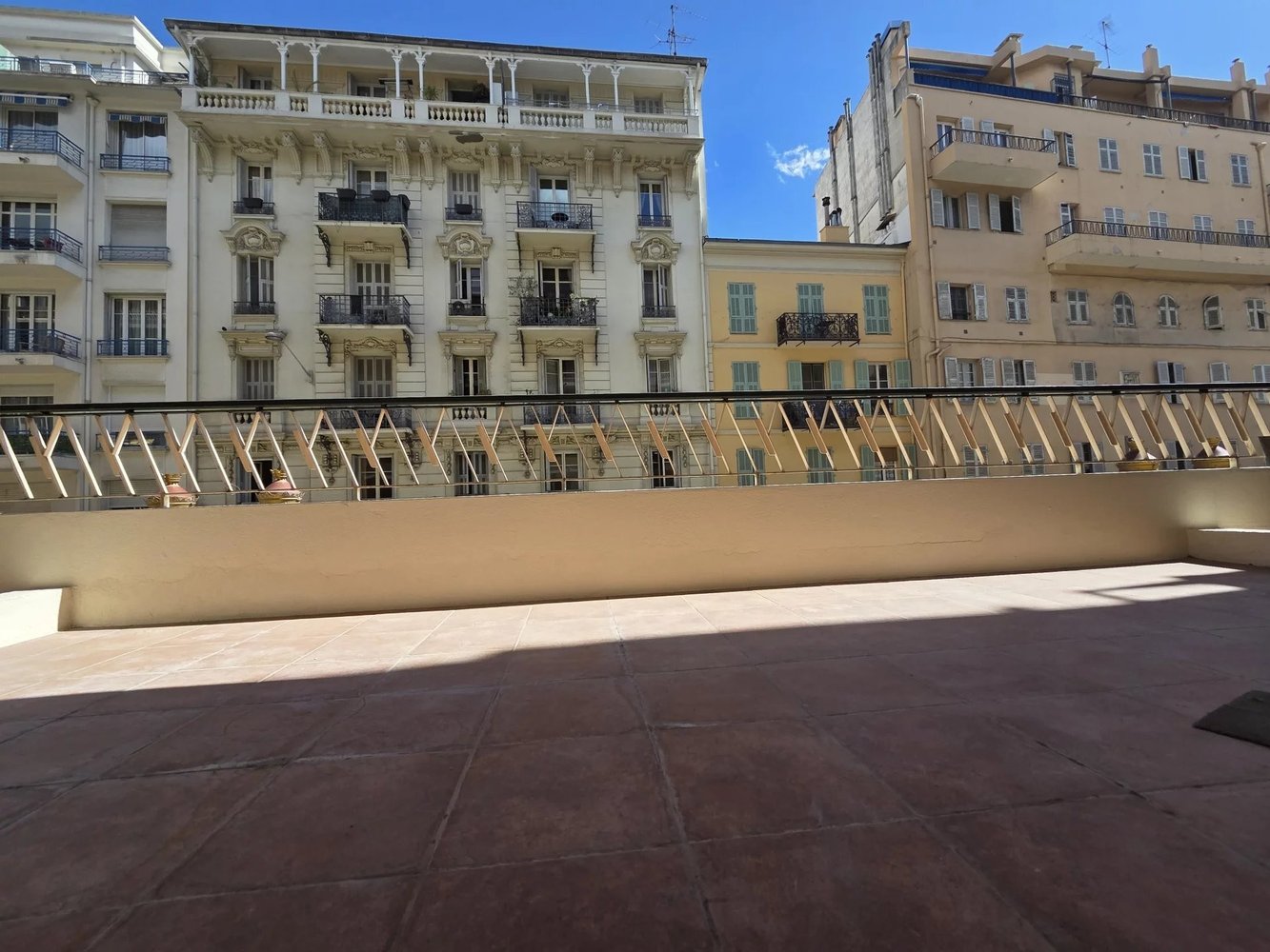 Property photo in Carre d'Or