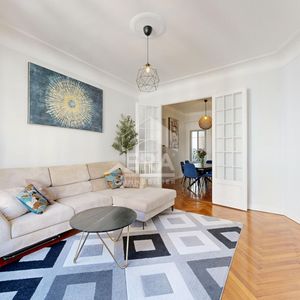 Property in Carre d'Or