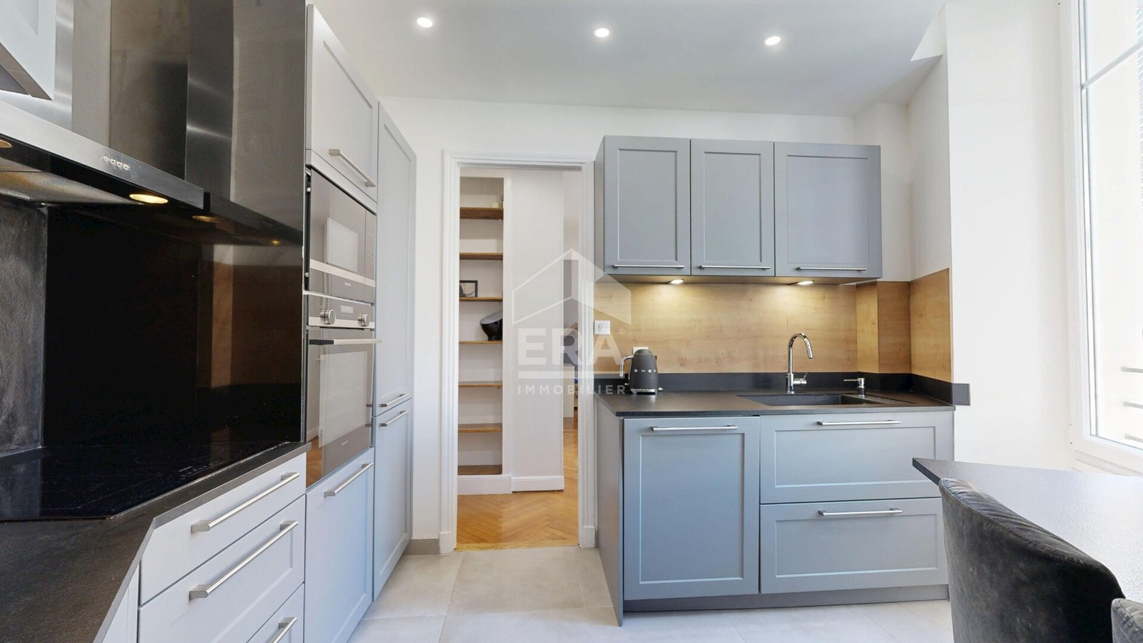 Property photo in Carre d'Or