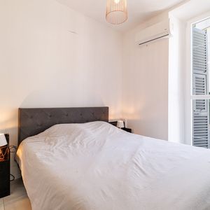 Property in Carre d'Or