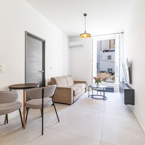 Property in Carre d'Or